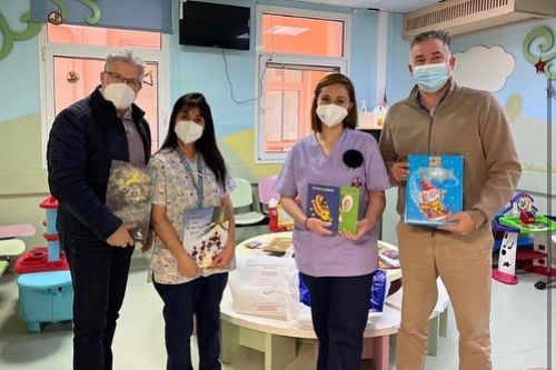 ΟΦΗ Μπάσκετ: Παραδόθηκαν τα βιβλία για την παιδική βιβλιοθήκη του Βενιζελείου