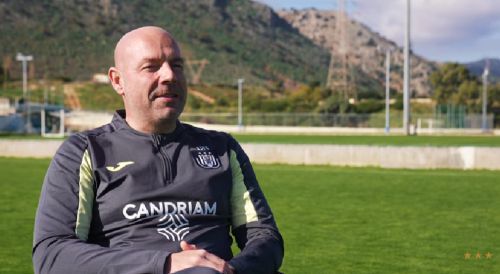 Στο ΒΑΚ η πρώτη συνέντευξη του νέου προπονητή της Άντερλεχτ (video)