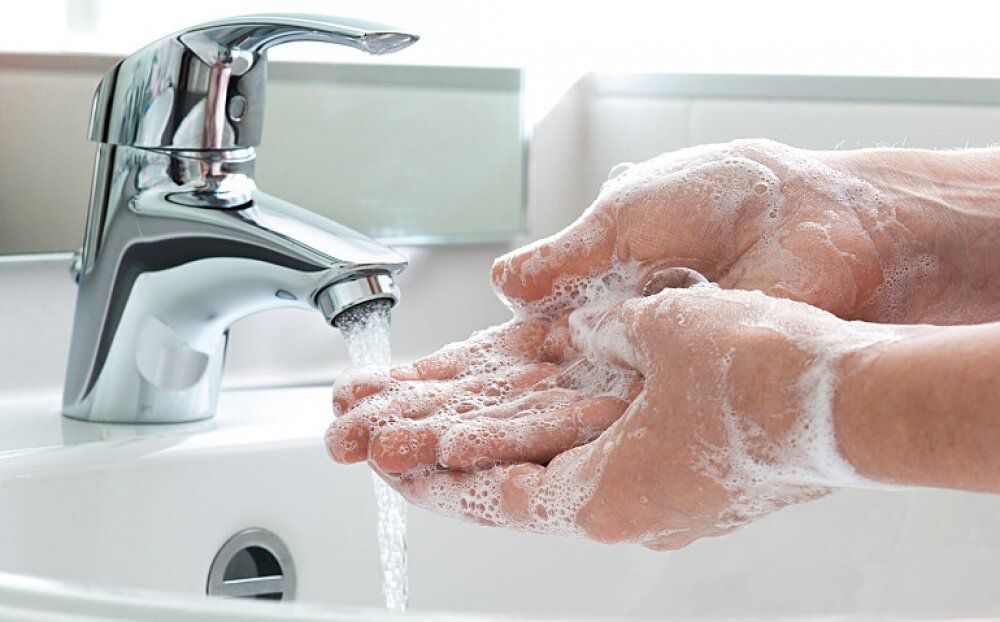Ηράκλειο 1945: Πλένετε χέρια για τον τύφο