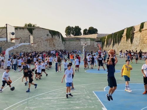 400 παιδιά στην Ακαδημία Μπάσκετ του ΟΦΗ!